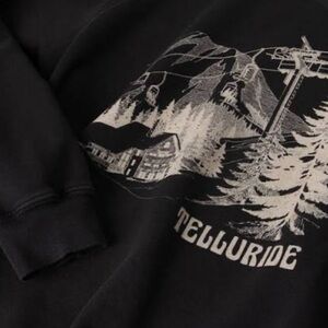 Original Retro Brand🎿🚠⛷️
Telluride Blue NWT Sweatshirt